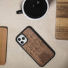 coque en bois de noyer pour iPhone Annecy