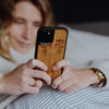 Coque iPhone en bois STORY II